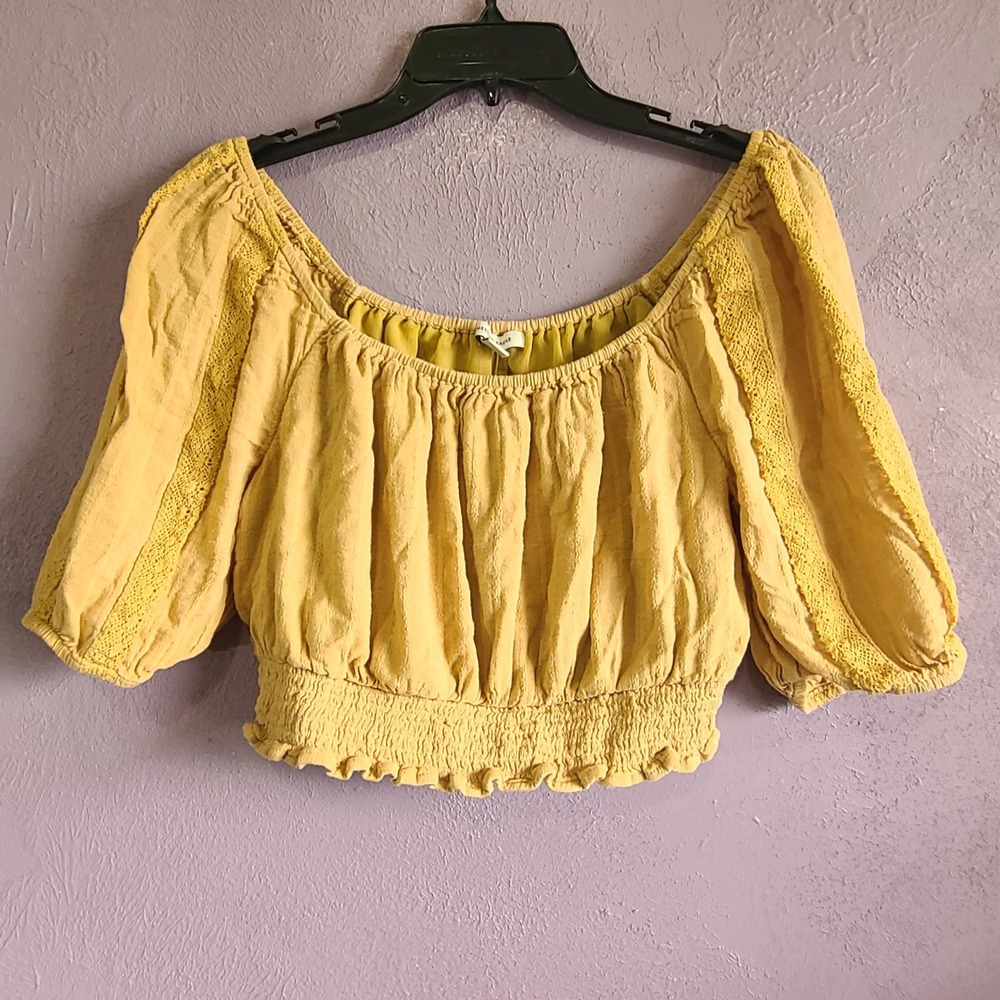 American Eagle‎ Crop Top Womens M Yellow Boho Smocked Lace Puff Sleeve Peasant